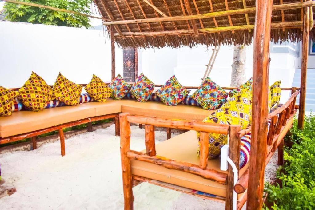 Tolo Tolo Resort Nungwi Extérieur photo