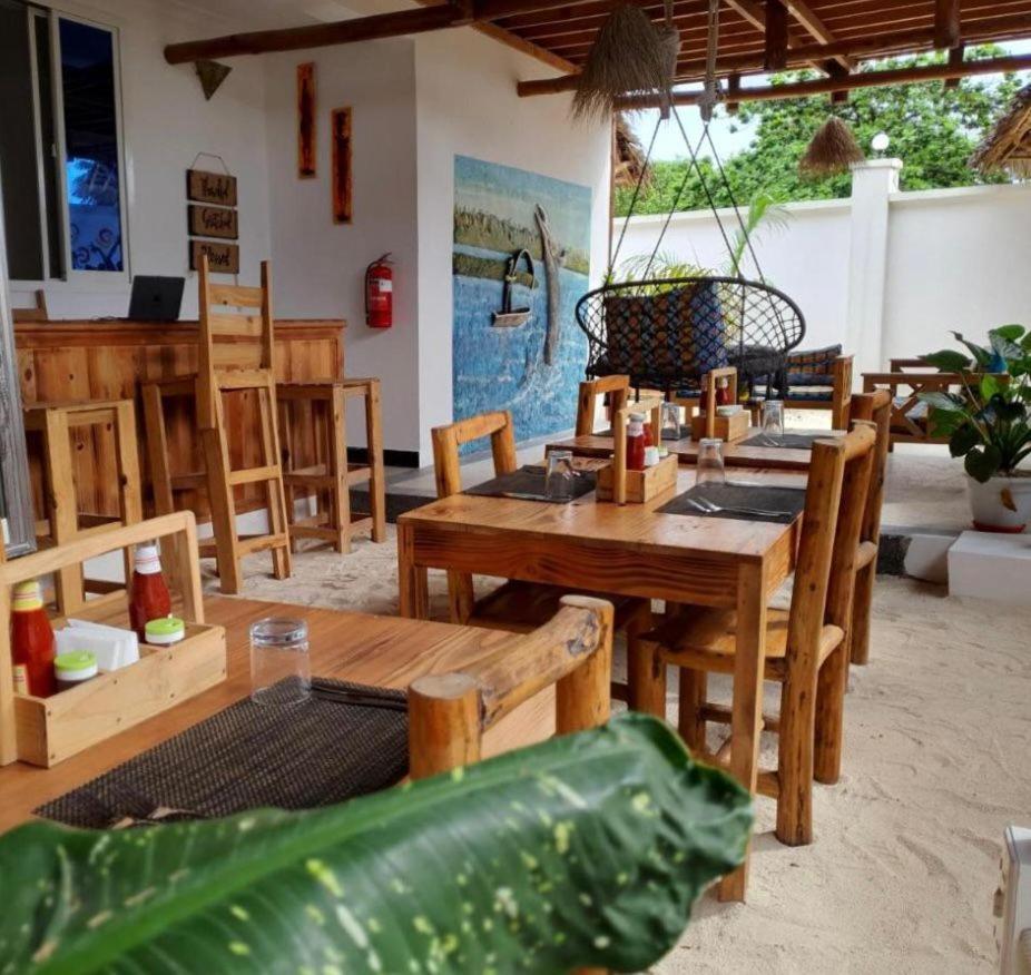 Tolo Tolo Resort Nungwi Extérieur photo