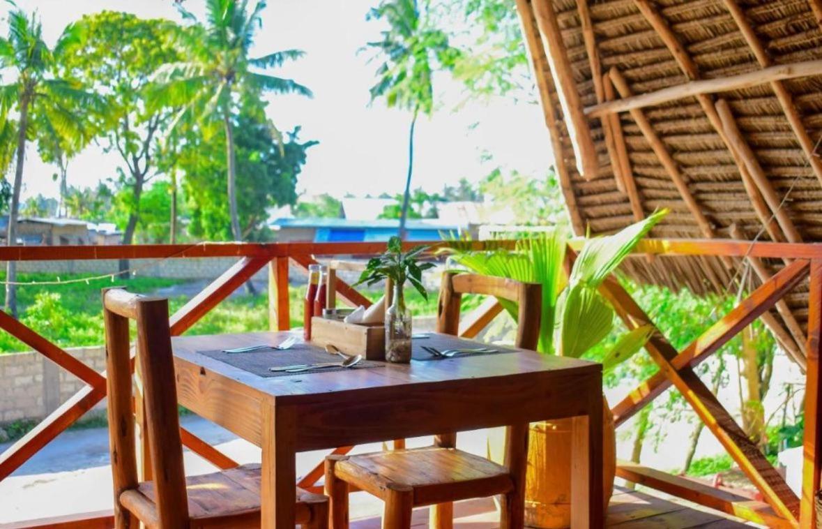 Tolo Tolo Resort Nungwi Extérieur photo